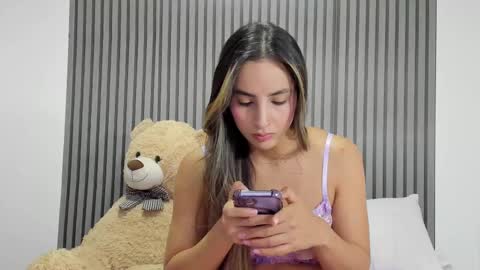 Dulce  online show from March 5, 2025, 1:50 pm