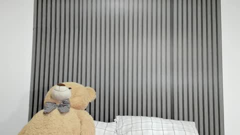 Dulce  online show from March 10, 2025, 2:37 pm