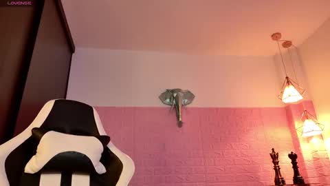 dulce_stormy online show from February 24, 2026, 12:03 pm