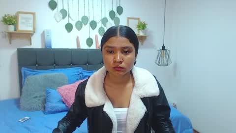 Snapshot of dulcee_mia_ chatting on June 11, 2026, 3:21 pm Tell me Mia online show from June 11, 2026, 3:21 pm