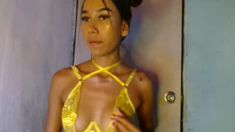 dulcelatina222 online show from March 20, 2026, 5:12 am