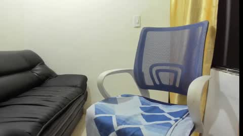 Snapshot of dulcemilf_ chatting on January 19, 2025, 4:44 am Dulce online show from January 19, 2025, 4:44 am