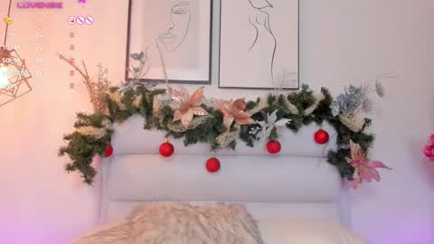 Snapshot of dulcepatersson chatting on December 13, 2024, 8:15 pm DULCE online show from December 13, 2024, 8:15 pm