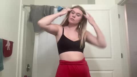 dumbblondexoxo online show from January 13, 2025, 3:34 am