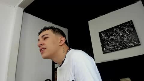 Snapshot of duolust chatting on October 9, 2025, 12:03 pm Thomas and Noah online show from October 9, 2025, 12:03 pm