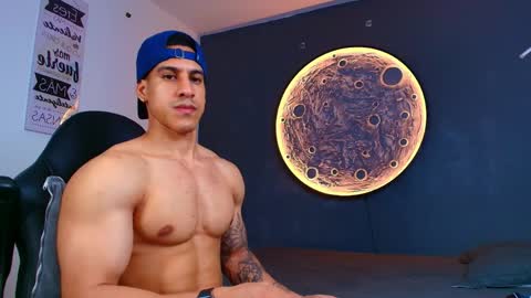 duran_dhikol1 online show from June 3, 2026, 2:47 am
