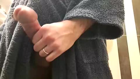 Duro per te.... Hard for U online show from February 11, 2026, 5:12 am