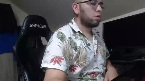 duroporelchiquito online show from March 23, 2026, 4:27 am