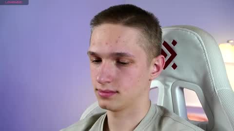 Dustyn online show from March 5, 2025, 7:38 pm