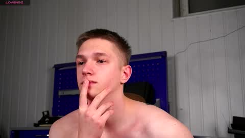 Dustyn online show from December 4, 2025, 3:10 pm