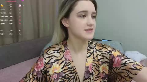 Dusya online show from February 23, 2025, 10:17 am