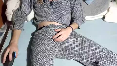 dv3nd3 online show from January 13, 2026, 6:35 pm