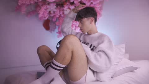 Snapshot of dwayne_xx chatting on December 24, 2024, 9:22 pm Dwayne xx online show from December 24, 2024, 9:22 pm