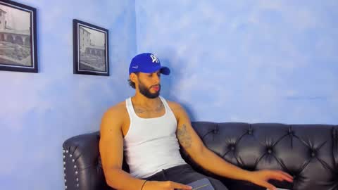 DWAYNIE online show from November 10, 2025, 4:55 am