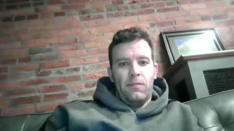 dweav240 online show from December 25, 2024, 11:42 pm