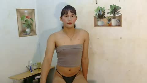 dy_namite online show from July 21, 2026, 5:26 pm
