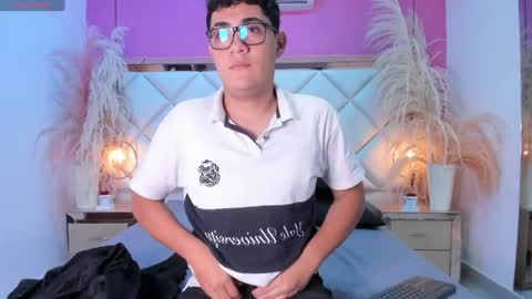 Dylan online show from April 14, 2026, 2:39 am