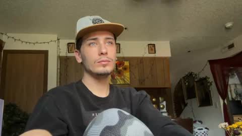 Snapshot of dylandaniel69 chatting on September 9, 2025, 7:02 pm Dylan Daniel 7.8 online show from September 9, 2025, 7:02 pm