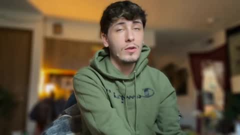 Snapshot of dylandaniel69 chatting on September 10, 2025, 9:15 pm Dylan Daniel 7.8 online show from September 10, 2025, 9:15 pm