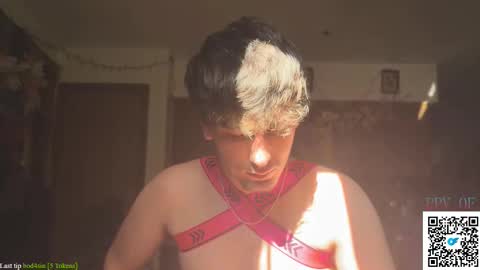 Dylan Daniel 7.8 online show from November 5, 2025, 5:13 pm