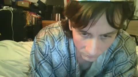 Snapshot of dylanjowelch chatting on January 27, 2025, 11:43 pm Aurora online show from January 27, 2025, 11:43 pm