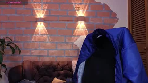 D Y L A N online show from November 29, 2025, 9:51 pm