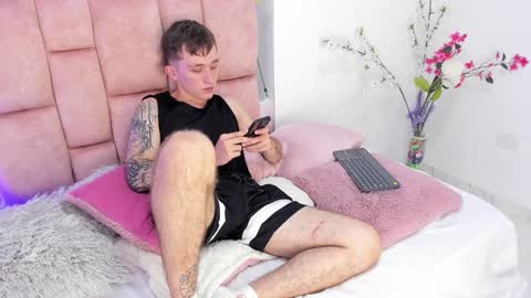 Snapshot of dylanwhite23 chatting on January 29, 2025, 2:30 am ---DYLAN--- online show from January 29, 2025, 2:30 am