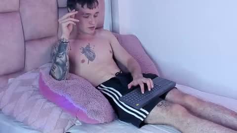 Snapshot of dylanwhite23 chatting on March 6, 2025, 2:19 am ---DYLAN--- online show from March 6, 2025, 2:19 am