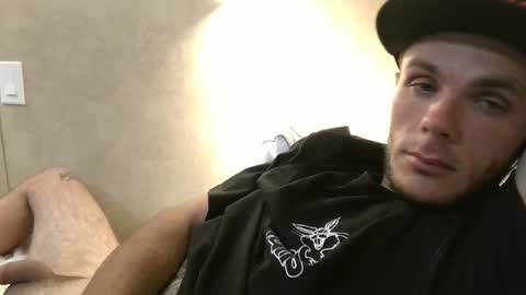 Snapshot of dylp400 chatting on January 19, 2025, 9:55 am dylp400 online show from January 19, 2025, 9:55 am