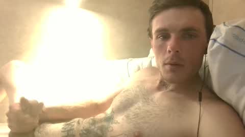 Snapshot of dylp400 chatting on January 31, 2025, 12:06 am dylp400 online show from January 31, 2025, 12:06 am