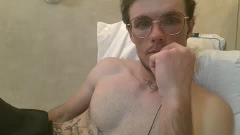 Snapshot of dylp400 chatting on February 6, 2025, 8:07 am dylp400 online show from February 6, 2025, 8:07 am