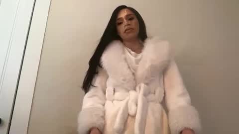 Dynasty online show from February 3, 2025, 9:18 pm