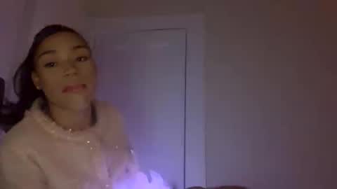 Dynasty online show from March 4, 2025, 11:43 pm