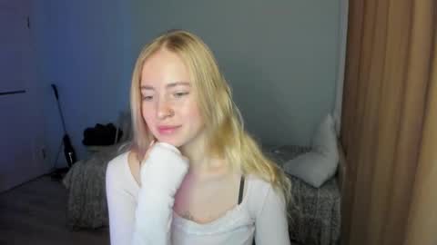 fansly - yourbestbaby online show from February 3, 2026, 6:40 am