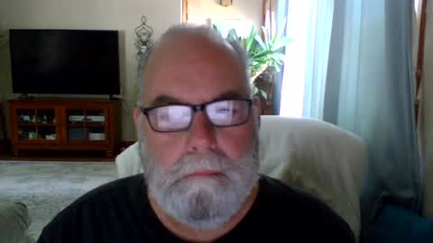 Snapshot of earl52 chatting on June 20, 2026, 12:41 pm earl52 online show from June 20, 2026, 12:41 pm