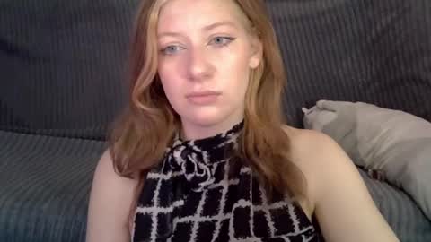 Snapshot of earn_my_lily chatting on May 1, 2026, 7:13 am Lily online show from May 1, 2026, 7:13 am