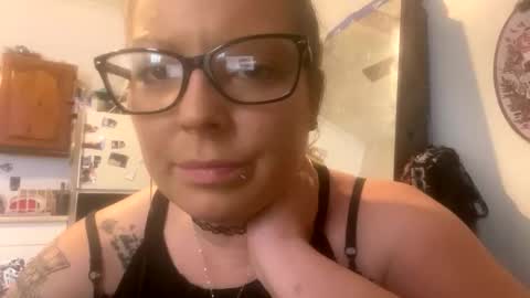 Snapshot of easyednem528280 chatting on November 8, 2025, 7:45 pm easyednem528280 online show from November 8, 2025, 7:45 pm