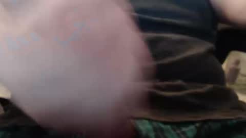 eat_a_peach2 online show from April 6, 2026, 10:38 am