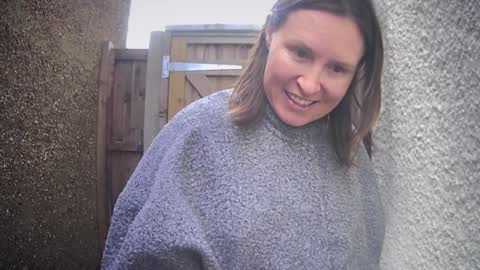 Nadia Ferreira  online show from February 9, 2026, 10:19 am