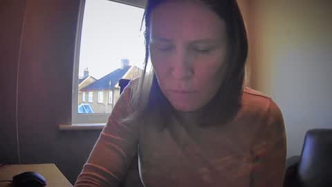 Nadia Ferreira  online show from February 16, 2026, 9:38 am