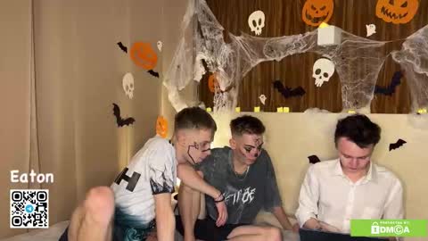 eaton_ online show from October 31, 2025, 5:58 pm