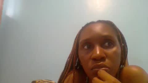 Snapshot of ebon_fantasy1 chatting on February 27, 2026, 2:17 pm Ebon Fantasy1s online show from February 27, 2026, 2:17 pm