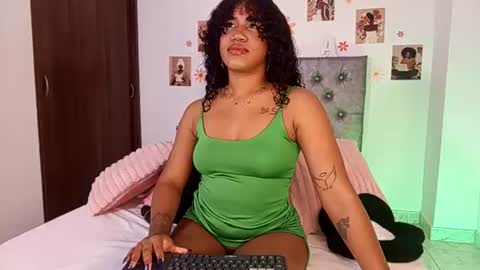Snapshot of ebony_af chatting on June 16, 2026, 1:41 am ebony_af online show from June 16, 2026, 1:41 am