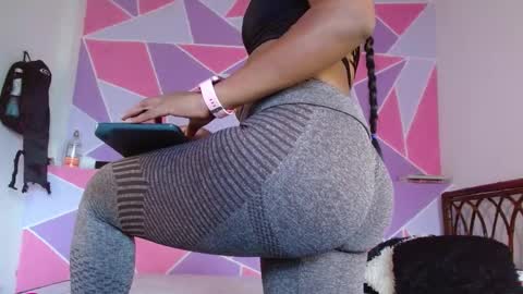 Alika Ashanti online show from February 10, 2025, 5:09 pm