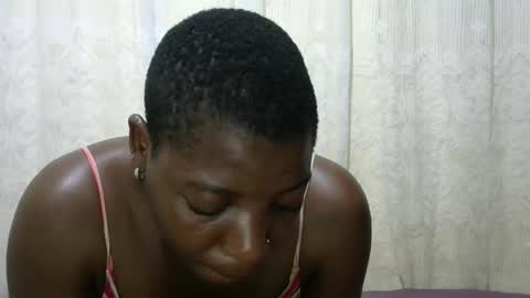 ebony_candy1998 online show from October 15, 2025, 7:14 pm