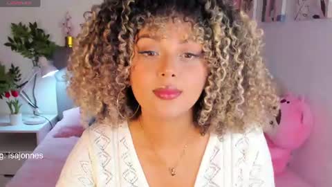 Snapshot of ebony_curly2 chatting on June 22, 2026, 10:51 pm isa online show from June 22, 2026, 10:51 pm