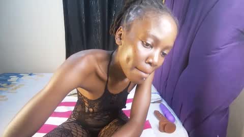Snapshot of ebony_desire1 chatting on May 19, 2026, 4:52 am Desire online show from May 19, 2026, 4:52 am