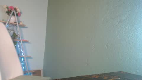 Snapshot of ebony_ezel chatting on February 19, 2025, 6:21 pm ebony ezel online show from February 19, 2025, 6:21 pm