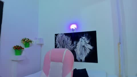 ebony_katterin online show from February 5, 2025, 7:10 pm