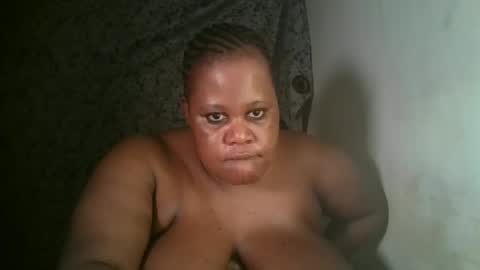 ebony_magixs online show from April 14, 2026, 10:38 pm